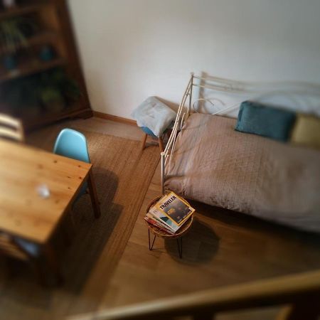 Celinie'S Guest House Gerin エクステリア 写真